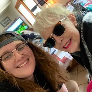 Meet your Posher, Melissa